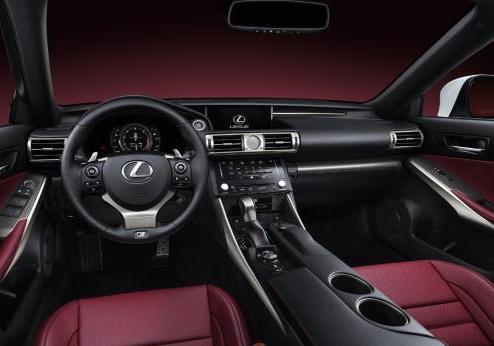 Nuova Lexus IS 2013 interni