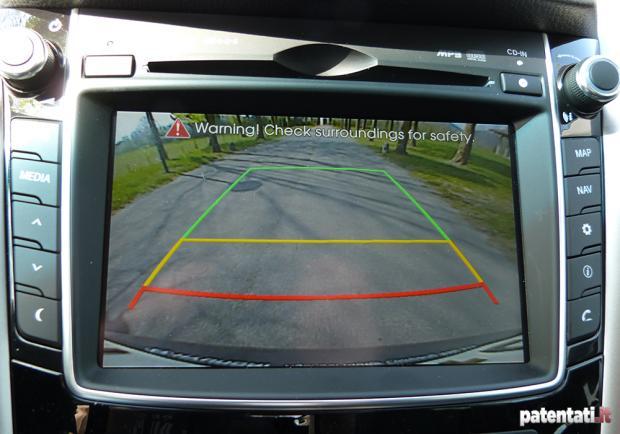 Prova Hyundai i30 Wagon CRDi 110 CV 7DCT display