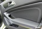 Prova Mercedes GLA 200 CDI Sport dettaglio portiera