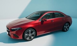 Mercedes-Benz Nuova Classe A Sedan Mercedes-AMG A 35 4M AMG Line Premium