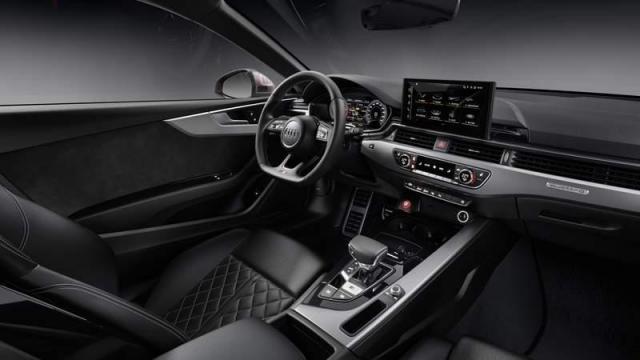 Audi Nuova S5 Coupé interni strumentazione