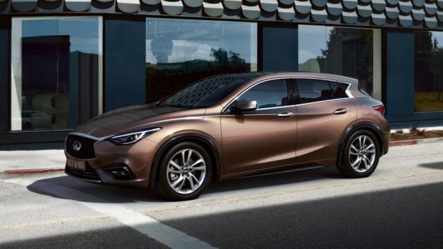 Infiniti Q30