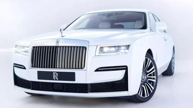 Rolls-Royce Ghost anteriore