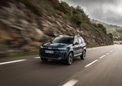 Dacia Bigster GPL automatica: sotto i 30 mila euro la top di gamma
