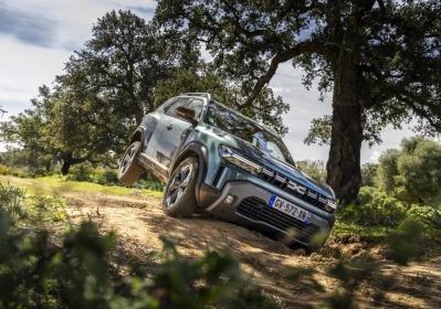 Dacia Duster: GPL, ibrida o 4x4?