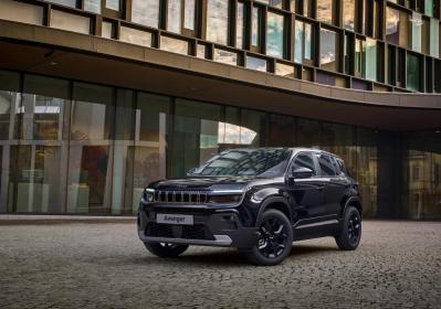 Jeep Avenger Black Edition: la più elegante della gamma