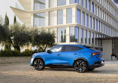 Renault ibride: la prova di Rafale 4x4 300 CV e Espace 200 CV