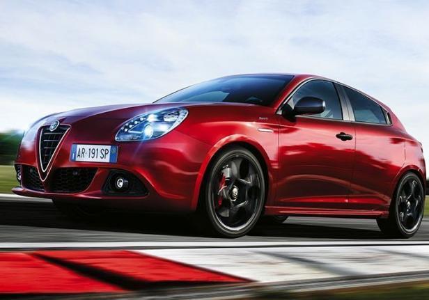 Alfa Romeo Giulietta Sprint Speciale tre uarti anteriore