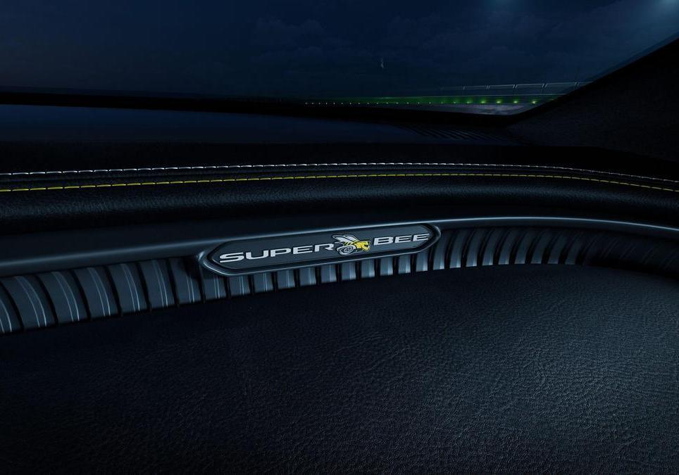 Dodge Charger Super Bee - logo
