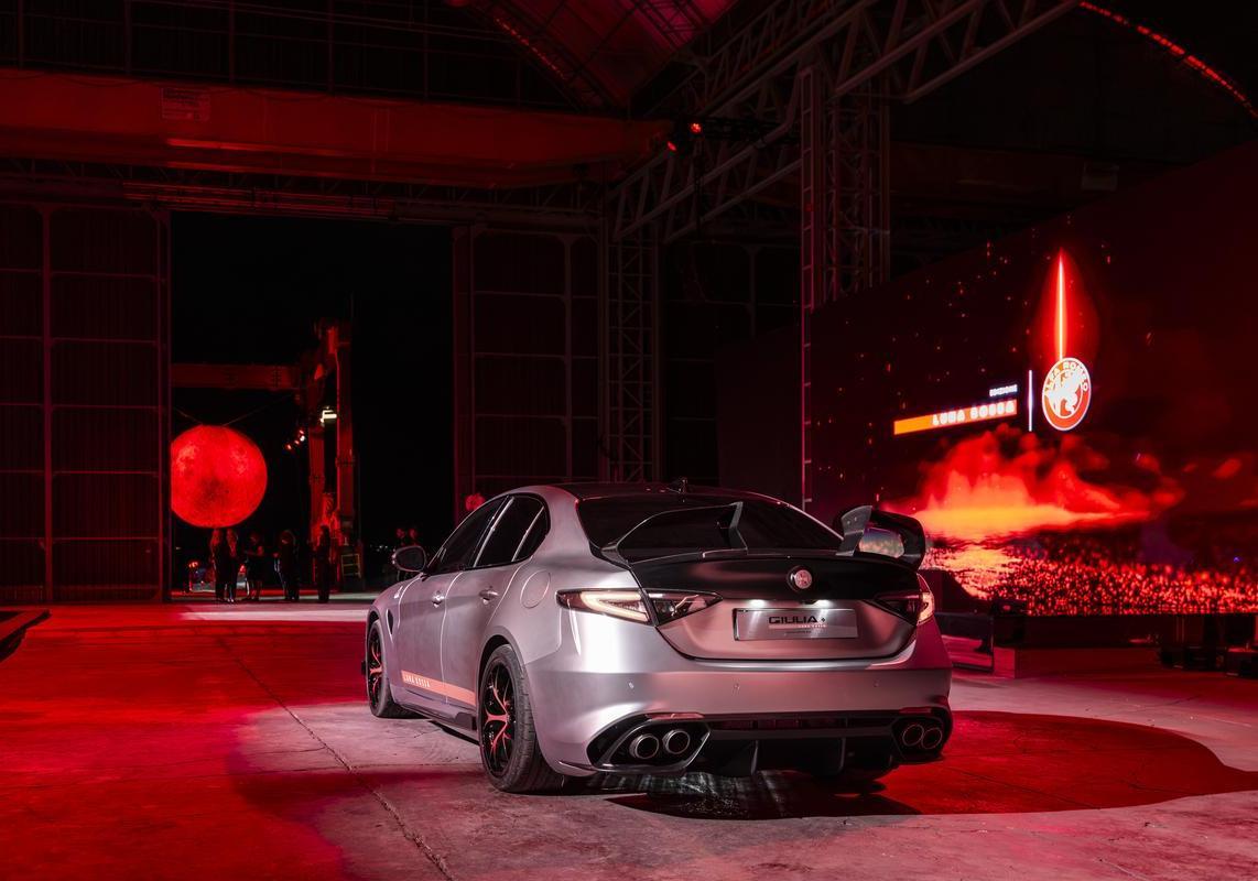 Alfa Romeo gamma Luna Rossa 12