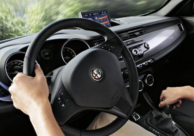 Alfa Romeo Giulietta TCT interni