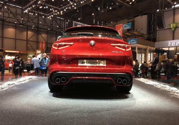 Alfa Romeo Stelvio Salone di Ginevra 2017 5