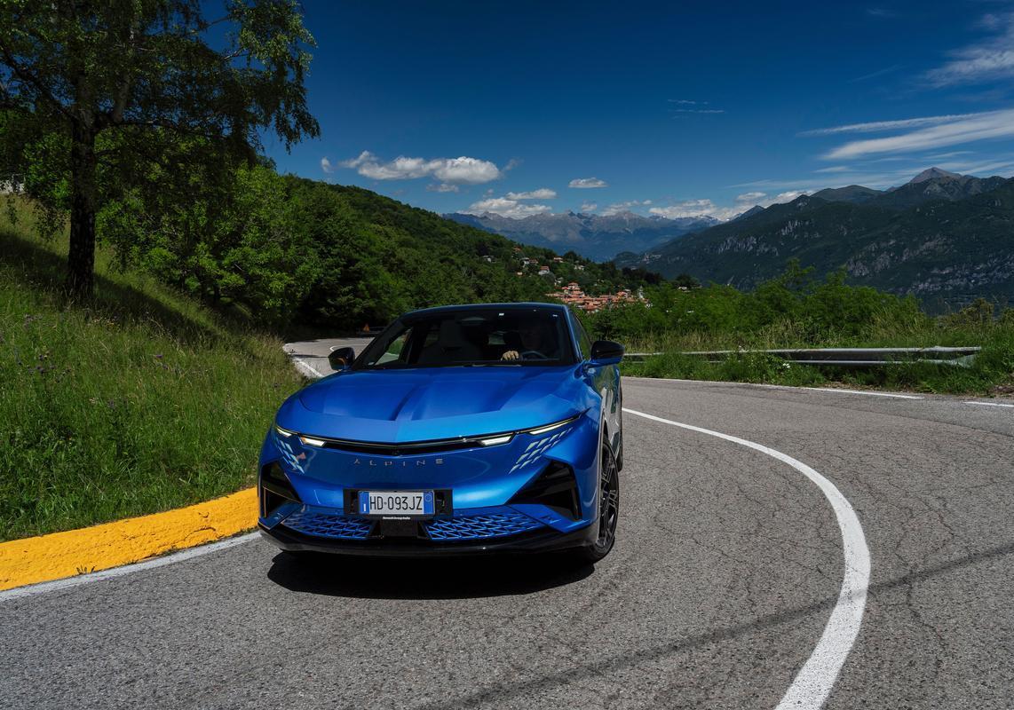 Alpine A390 GT Blu Alpine 4