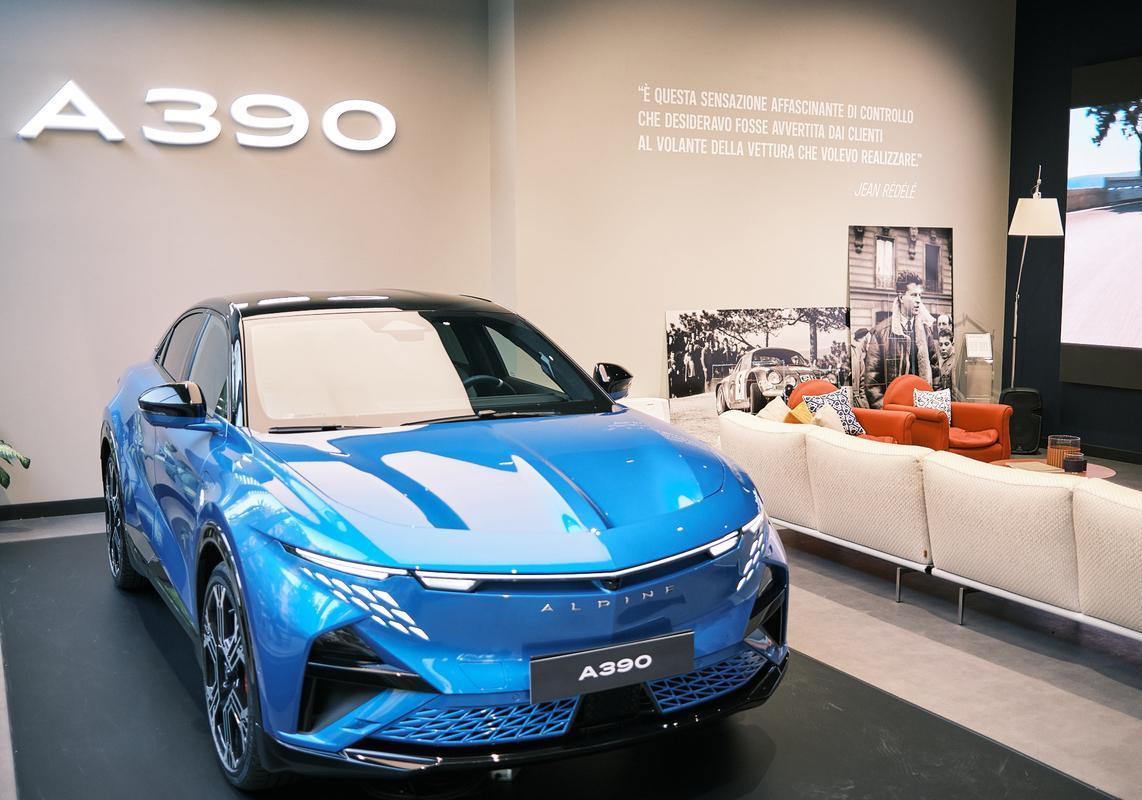 Atelier Alpine Lounge A390 foto