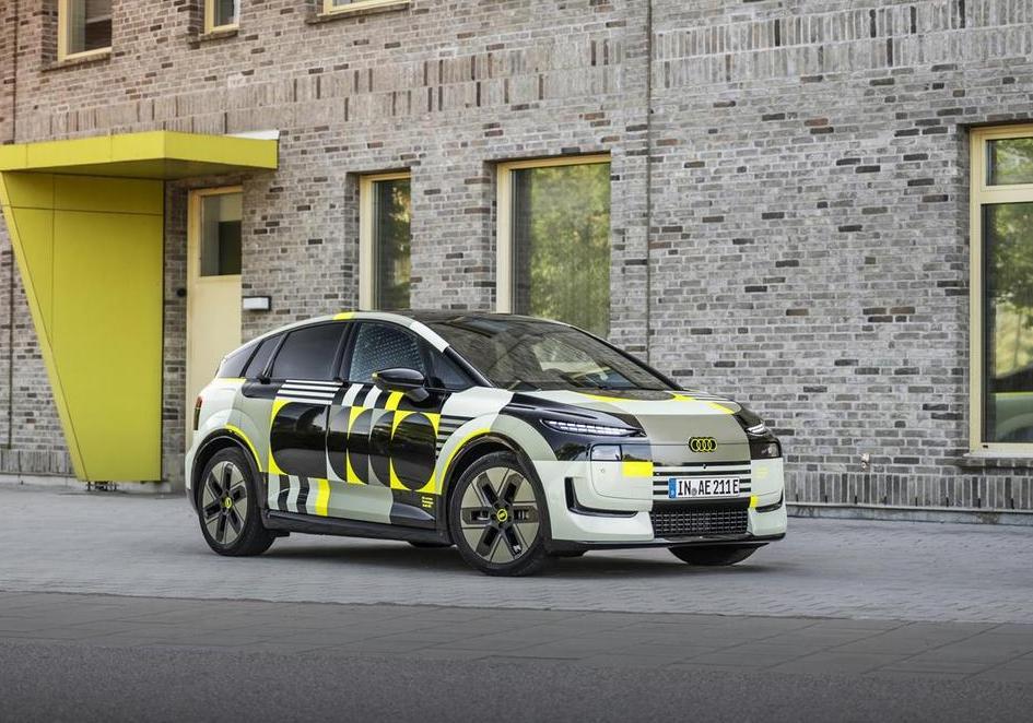 Audi A2 e-tron - frontale