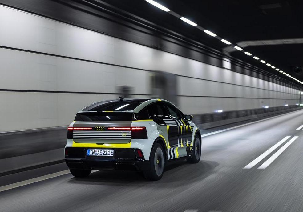 Audi A2 e-tron - in gallery