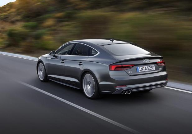 Audi A5 Sportback profilo posteriore