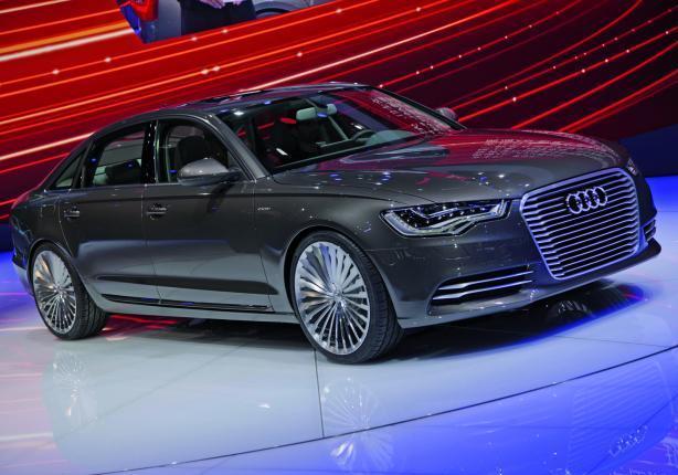 Audi A6 L e-tron concept tre quarti anteriore