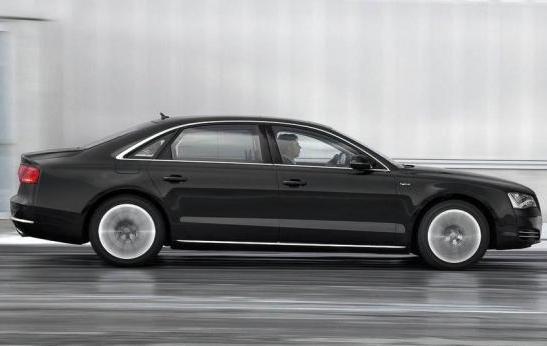 Audi A8L Hybrid 5