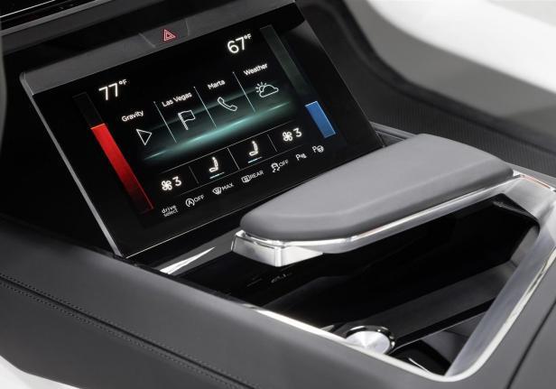 Audi e-tron quattro interni