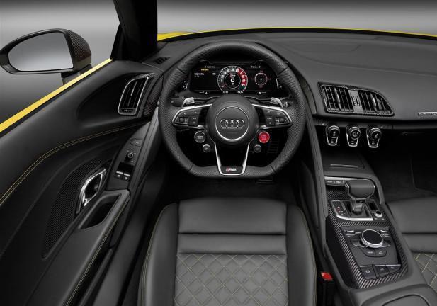 Audi r8 Spyder interno plancia