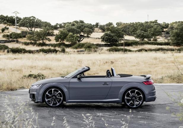 Audi TT RS roadster profilo