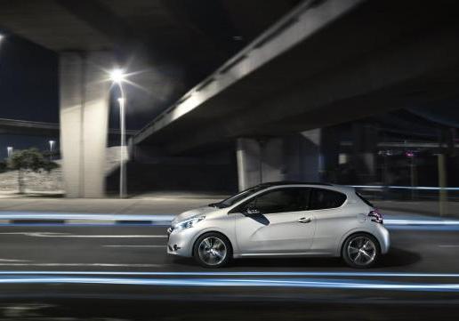 Auto dell'Anno 2013 Peugeot 208 profilo