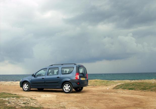 Auto per neopatentati Dacia Logan MCV