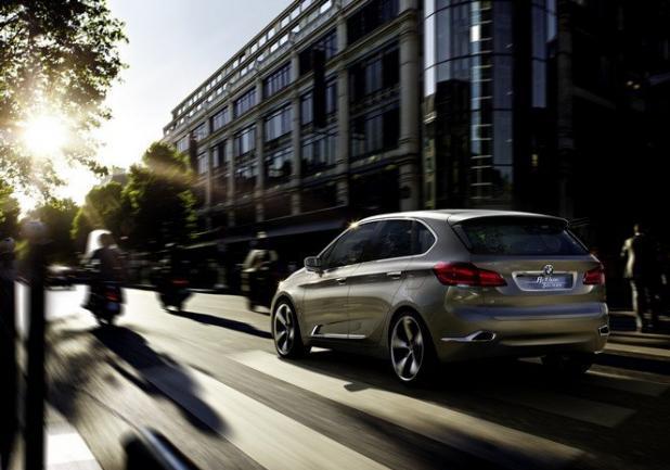 BMW Concept Active Tourer tre quarti posteriore