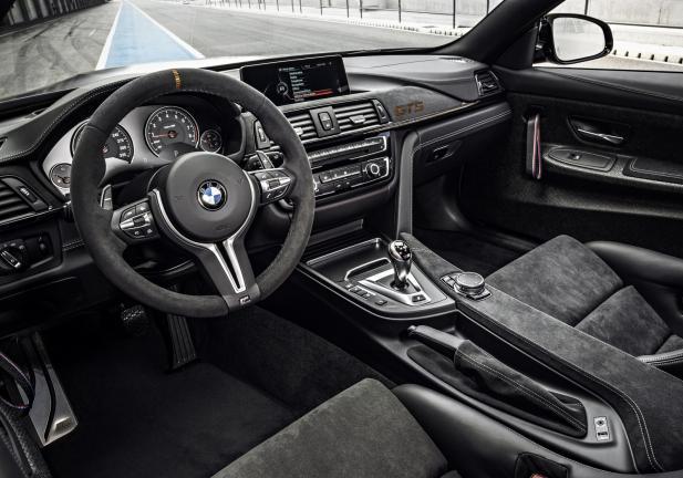BMW M4 GTS interni2