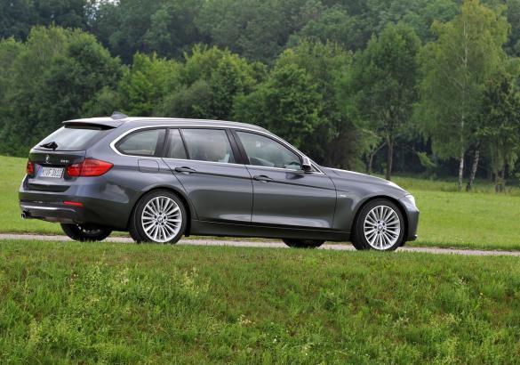 BMW Serie 3 Touring grigia profilo