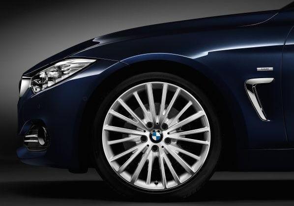 BMW Serie 4 Luxury Line dettaglio sezione anteriore