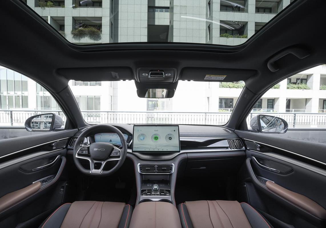 BYD Seal U DM-i Comfort abitacolo