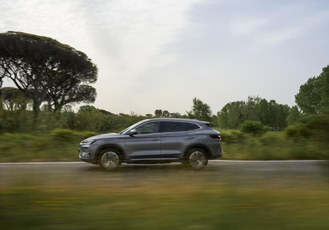 BYD Seal U DM-i Design test drive