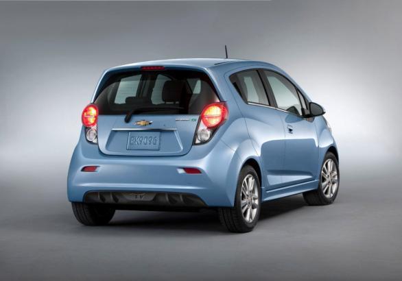 Chevrolet Spark EV posteriore