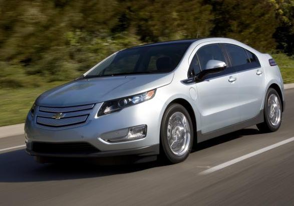 Chevrolet Volt tre quarti anteriore lato sinistro