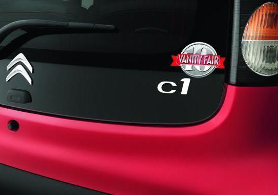 Citroen C1 Vanity Fair 10 dettaglio logo