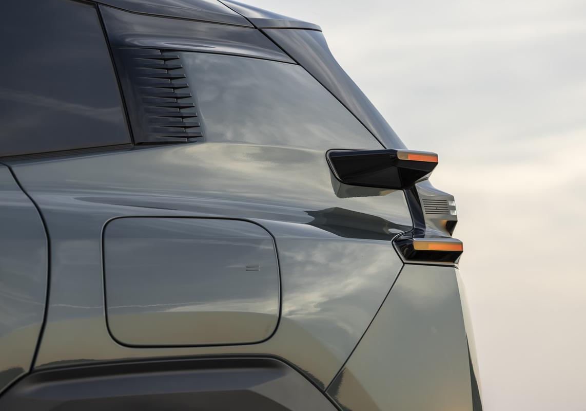 Citroen C5 Aircross Hybrid 145 4