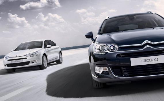 Citroen C5 berlina e Tourer restyling anteriore