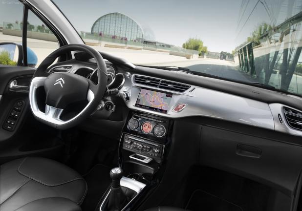 Citroen per neopatentati C3 interni