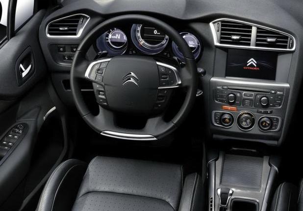 Citroen per neopatentati c4 interni