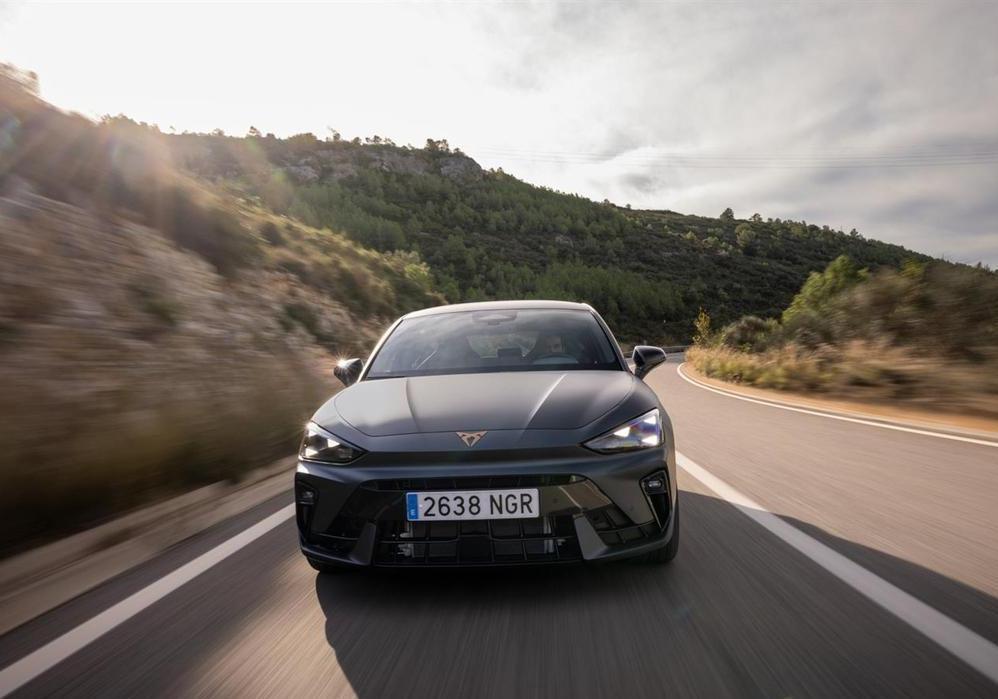 Cupra Leon VZ - frontale 2