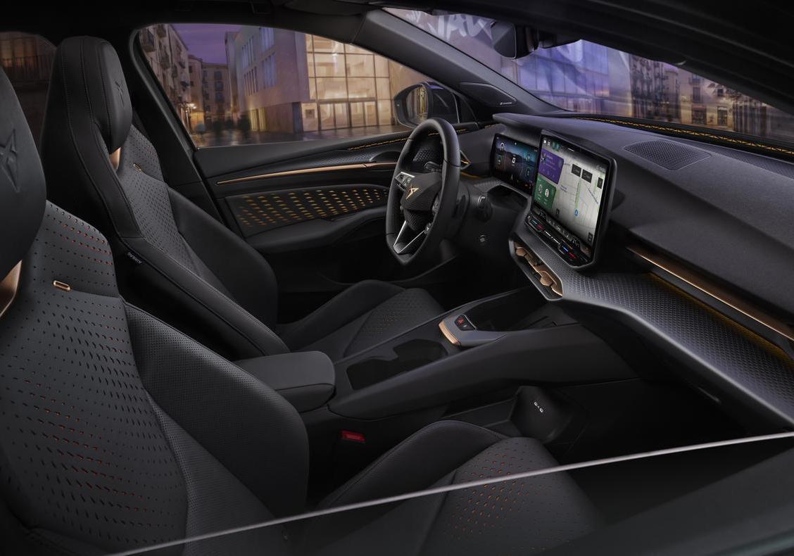 Cupra Raval VZ interni