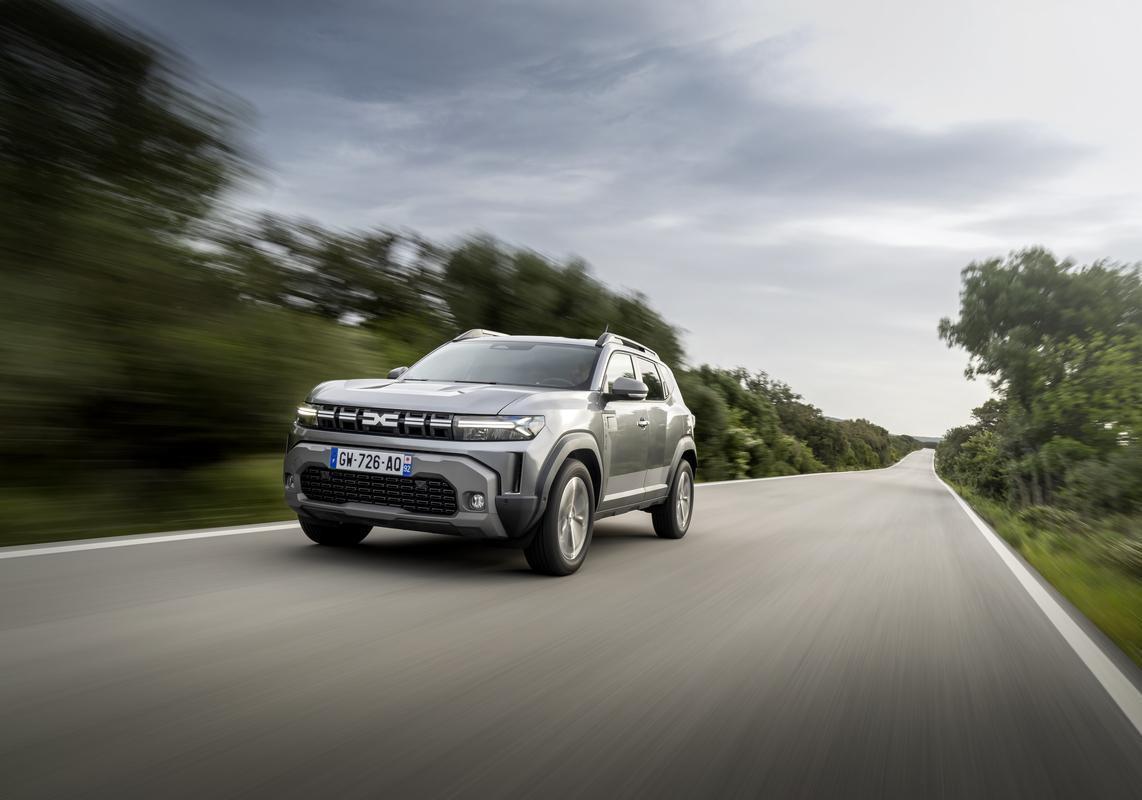 Dacia Duster ibrida 2025 immagine