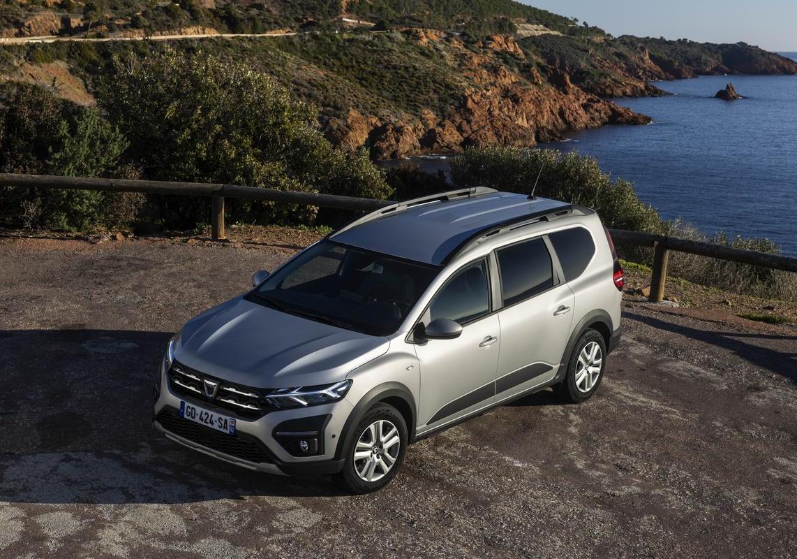 Dacia Jogger GPL 7 posti anteriore