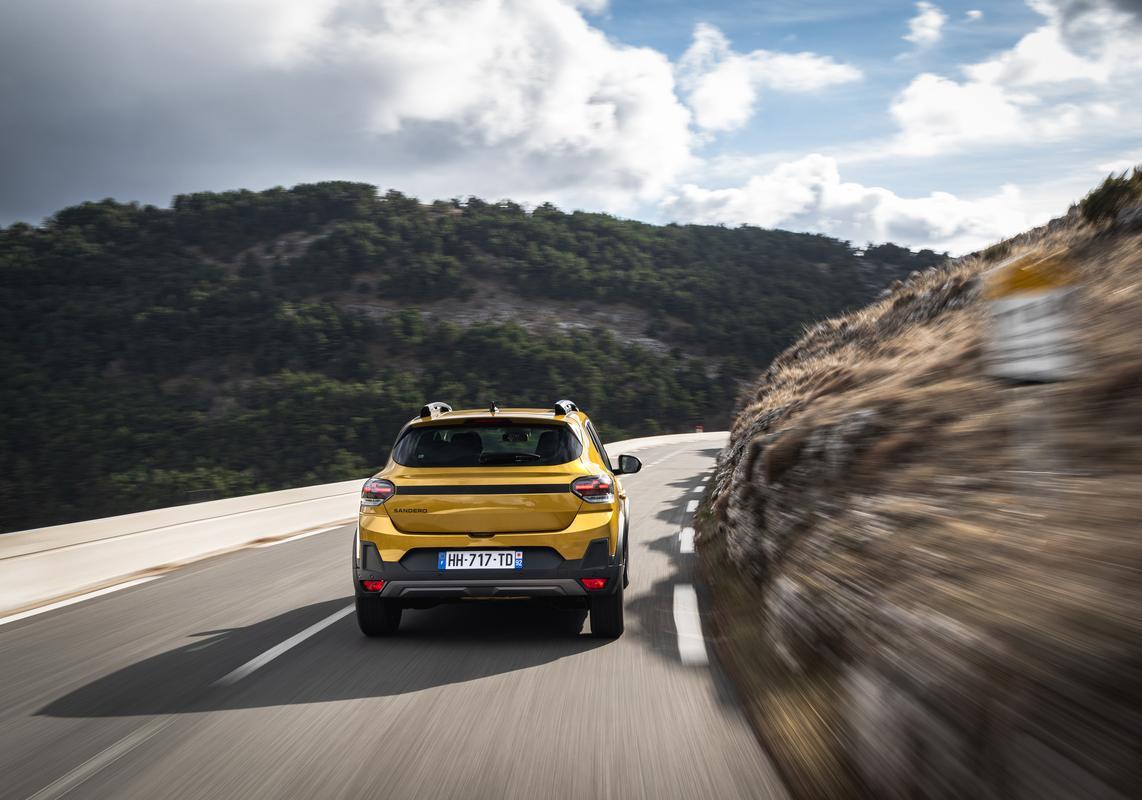 Dacia Sandero eco-g 120 auto prova