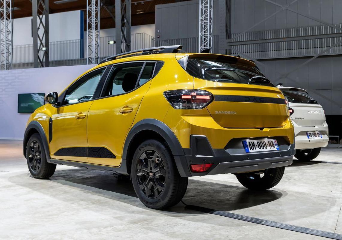 Dacia Sandero Stepway restyling 2025 foto