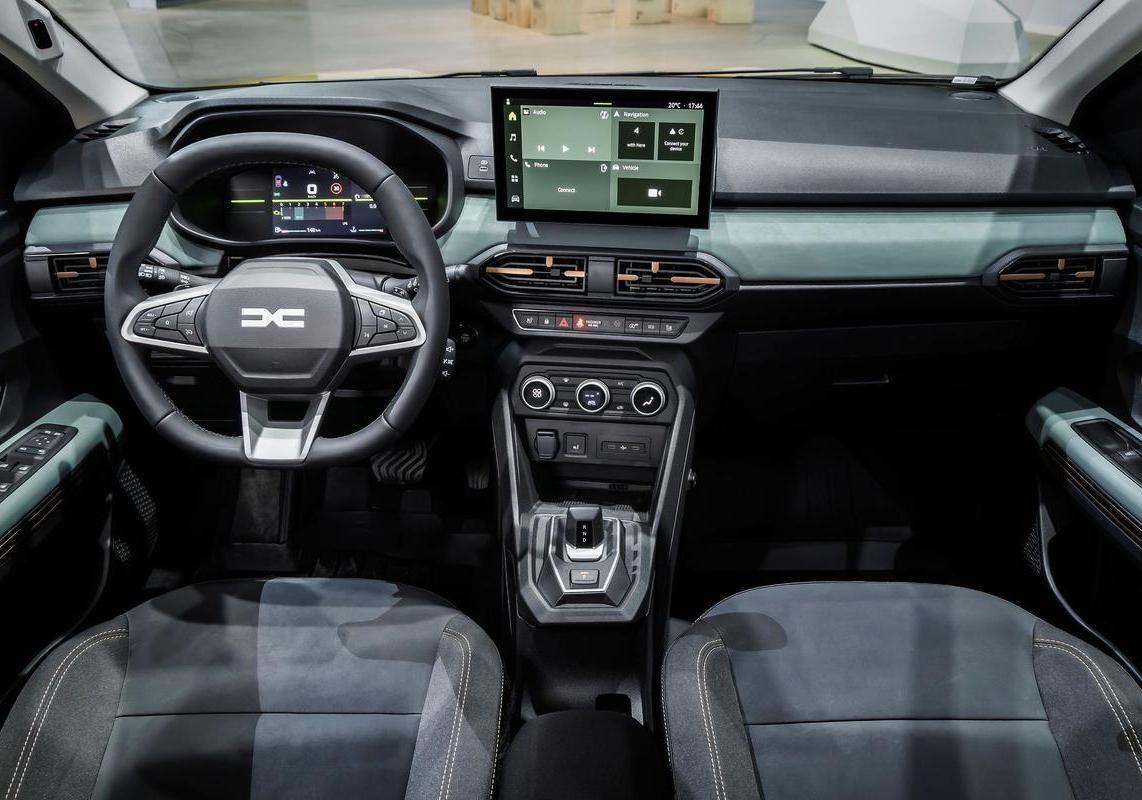 Dacia Sandero Stepway restyling 2025 interni