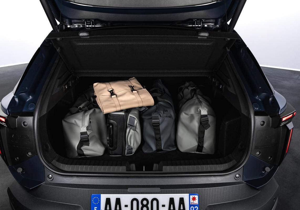 Dacia Striker bagagliaio