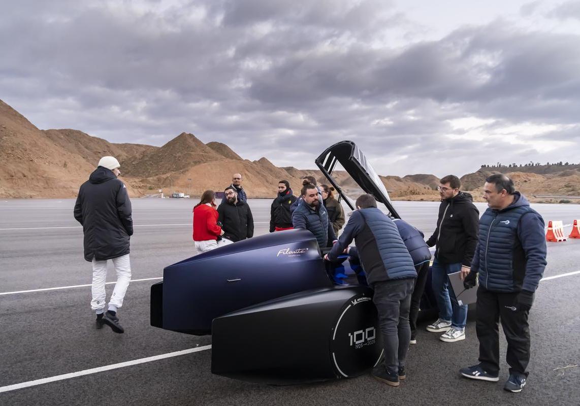 Demo-car elettrica Renault Filante Record 4